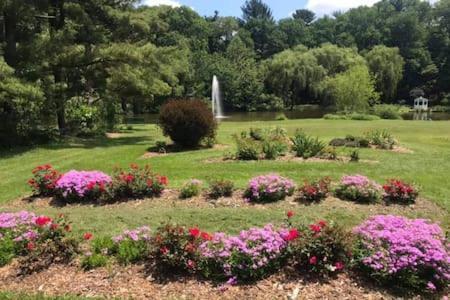 Spacious Upstairs 1Bed- Walking Distance To Beach Outlet Mall Michigan City Eksteriør billede